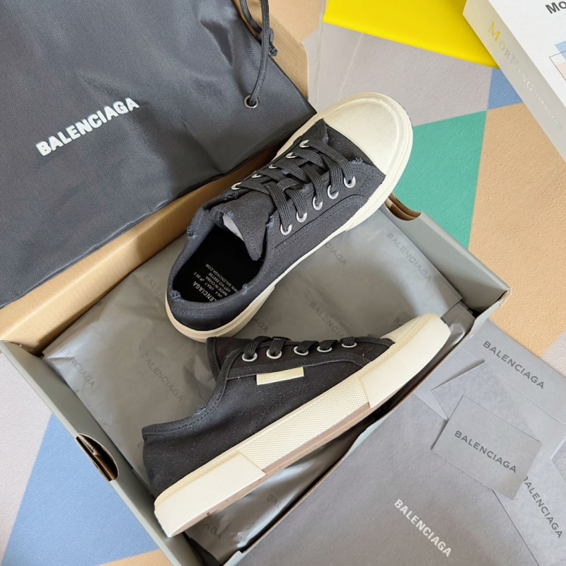 Balenciaga Low Shoes